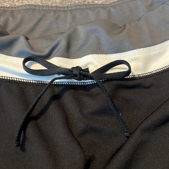 TEK Gear Workout Skort with Pocket - Picture 6 of 10